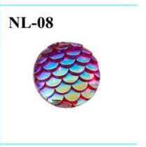 Load image into Gallery viewer, Seahorse keychain with mermaid scales