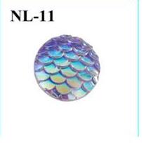 Load image into Gallery viewer, Seahorse keychain with mermaid scales