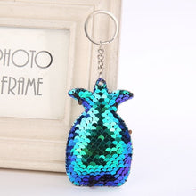 Load image into Gallery viewer, Cute Women Heart Keychain