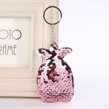 Load image into Gallery viewer, Cute Women Heart Keychain